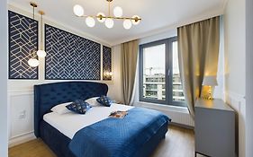 Stylowy Apartament W Centrum Gdyni 900 M Od Plazy By Noclegi Renters
